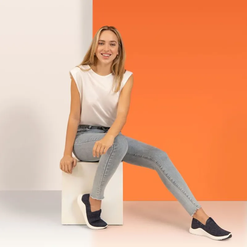 Aetrex Angie Arch Support Sneakers