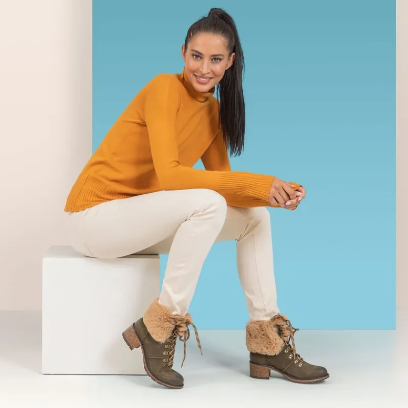 Aetrex Brooklyn Weather-Friendly Fur Lace Up Boot