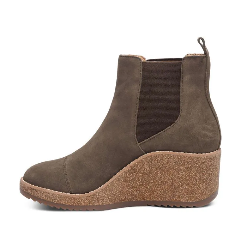 Aetrex Dawn Wedge Boot