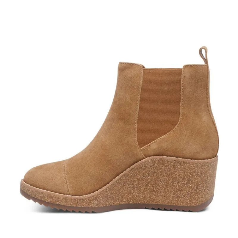 Aetrex Dawn Wedge Boot