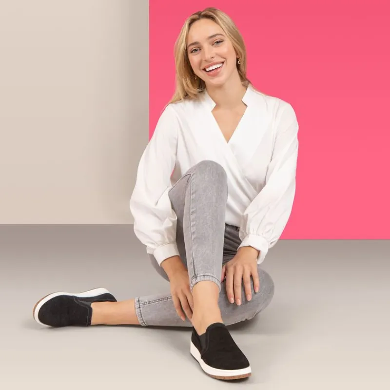 Aetrex Kenzie Slip-On Comfort Sneaker