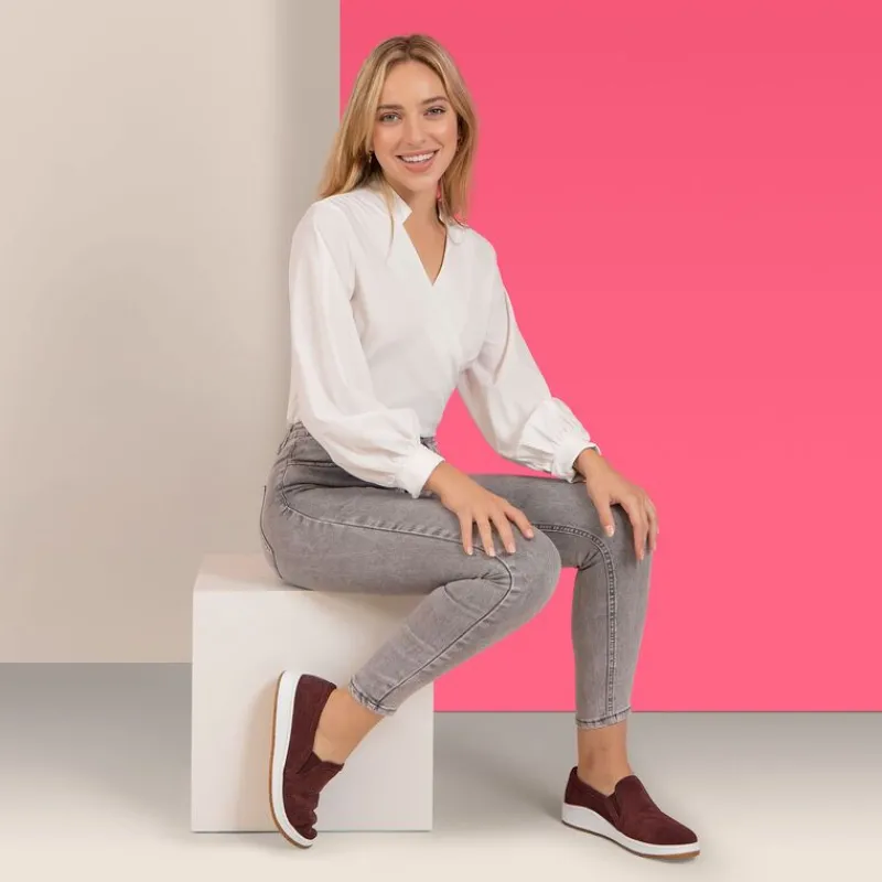 Aetrex Kenzie Slip-On Comfort Sneaker