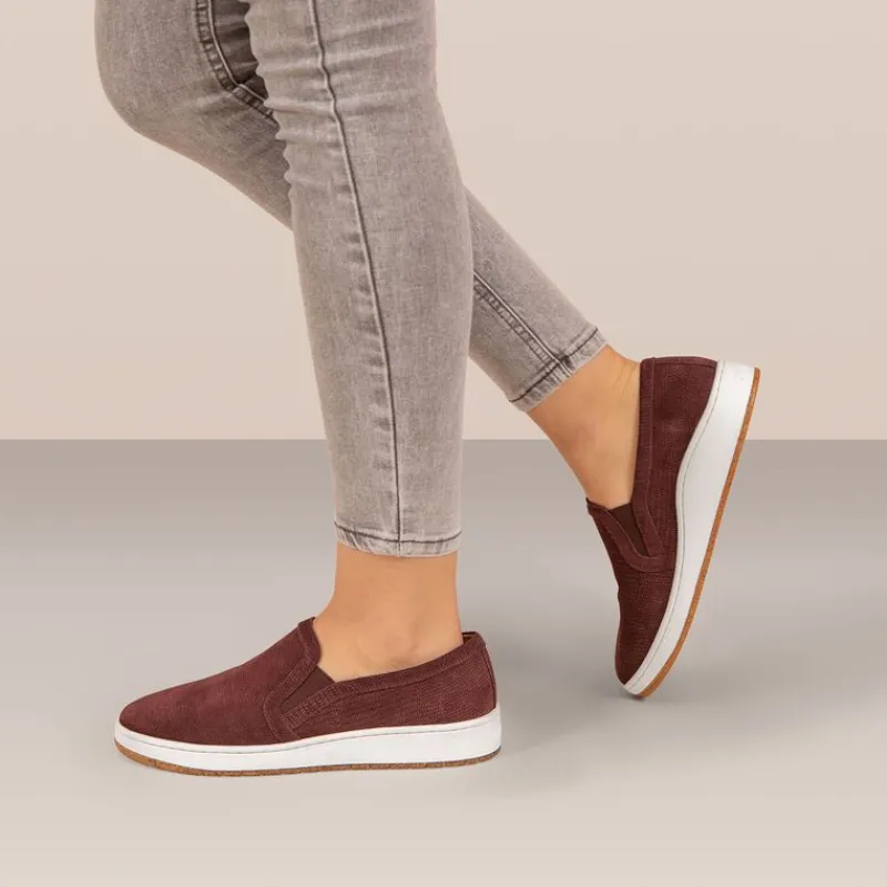 Aetrex Kenzie Slip-On Comfort Sneaker