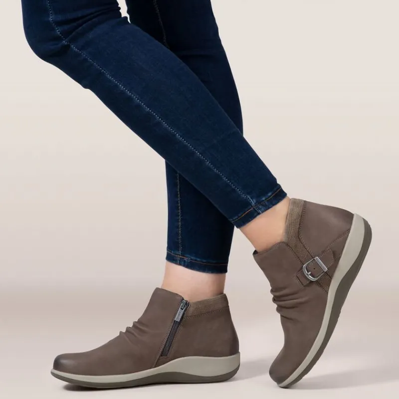 Aetrex Luna Ankle Boot