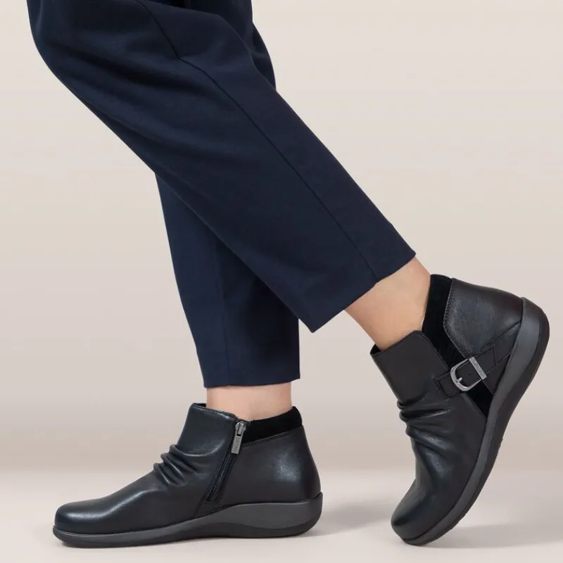 Aetrex Luna Ankle Boot