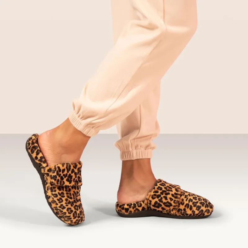 Aetrex Mandy Closed Toe Slipper