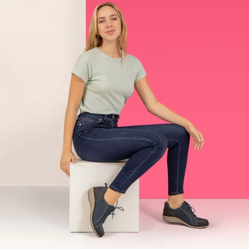 Aetrex Mara Casual Hiking Sneakers